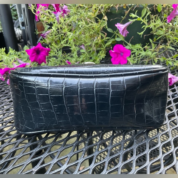 Adorable Black Shiny Silver Hardware & Chain Alligator Texture Bag! - Picture 8 of 16